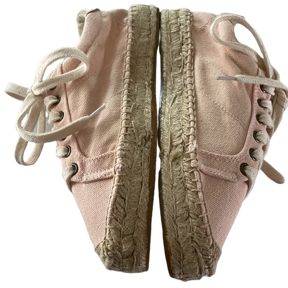 NWOB Soludos Espadrille Barbiecore Pink Canvas Sneakers Size 6.5 - Picture 3 of 8